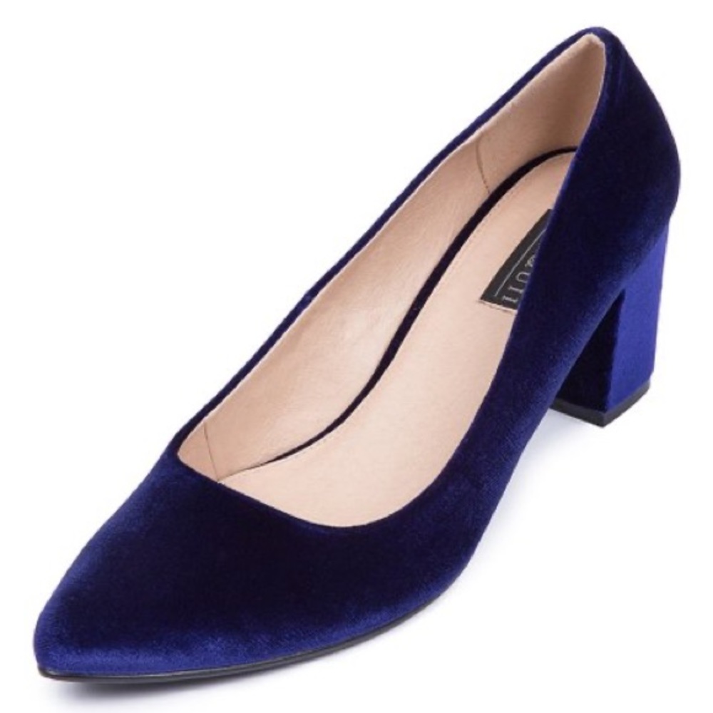 Eloquii Navy Anna block heel pump velvet 7W